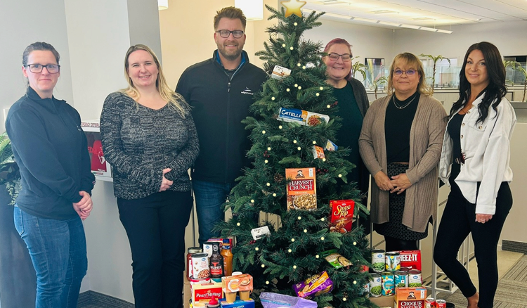 Spreading Local Holiday Cheer: Edge Mutual’s Christmas Donations